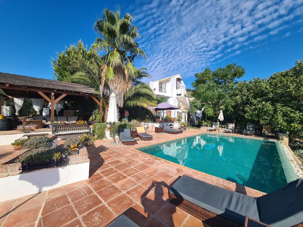Bed and breakfast Cortijo La Haza Iznájar