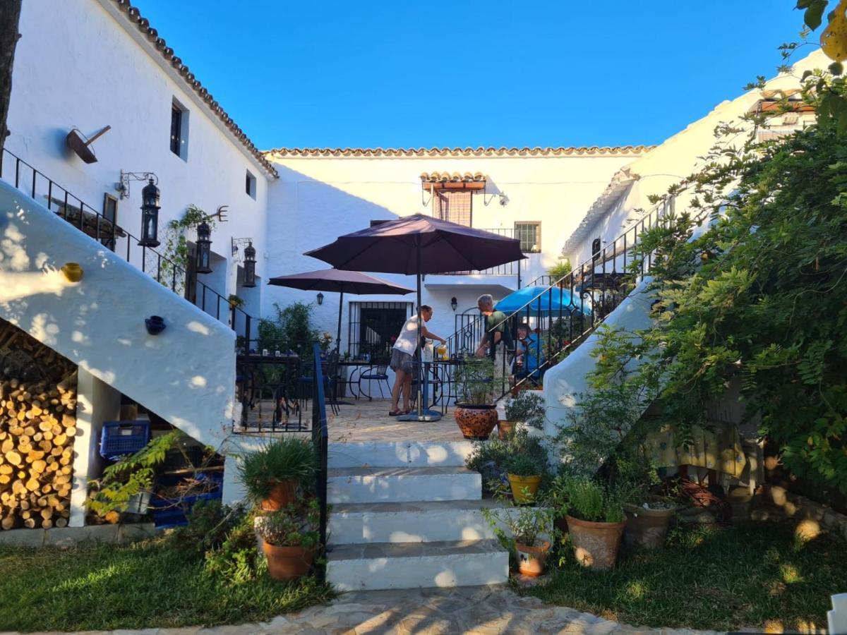 Cortijo La Haza Iznájar