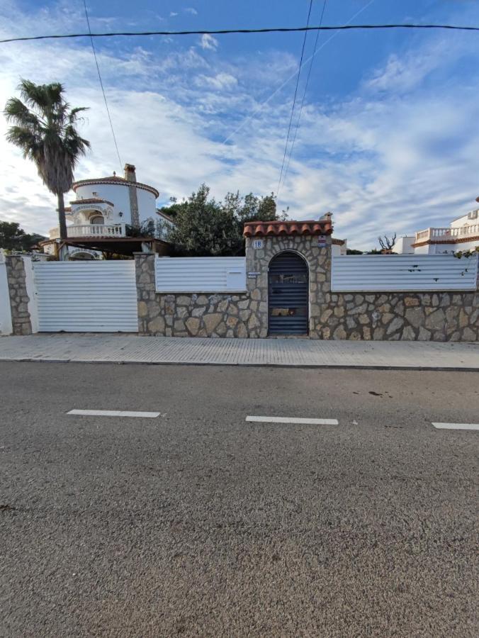 Apartamento Apartamento Wifi Alta Velocidad, Netflix, Piscina Barbacoa Y Jardin Privados