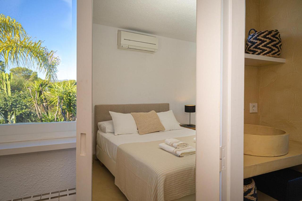 Vertigo- Managed By Almarina Villa *