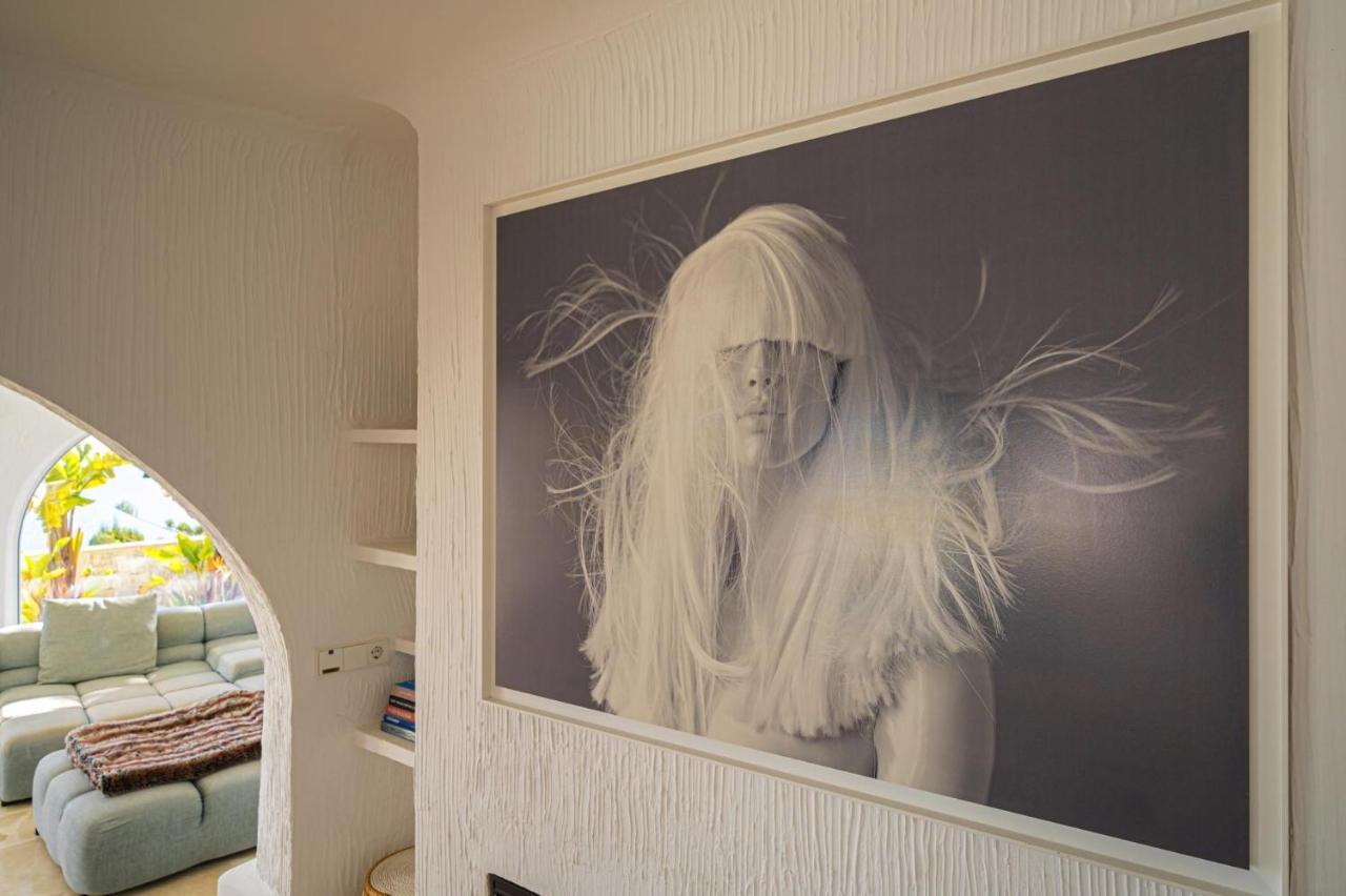 Vertigo- Managed By Almarina Villa *