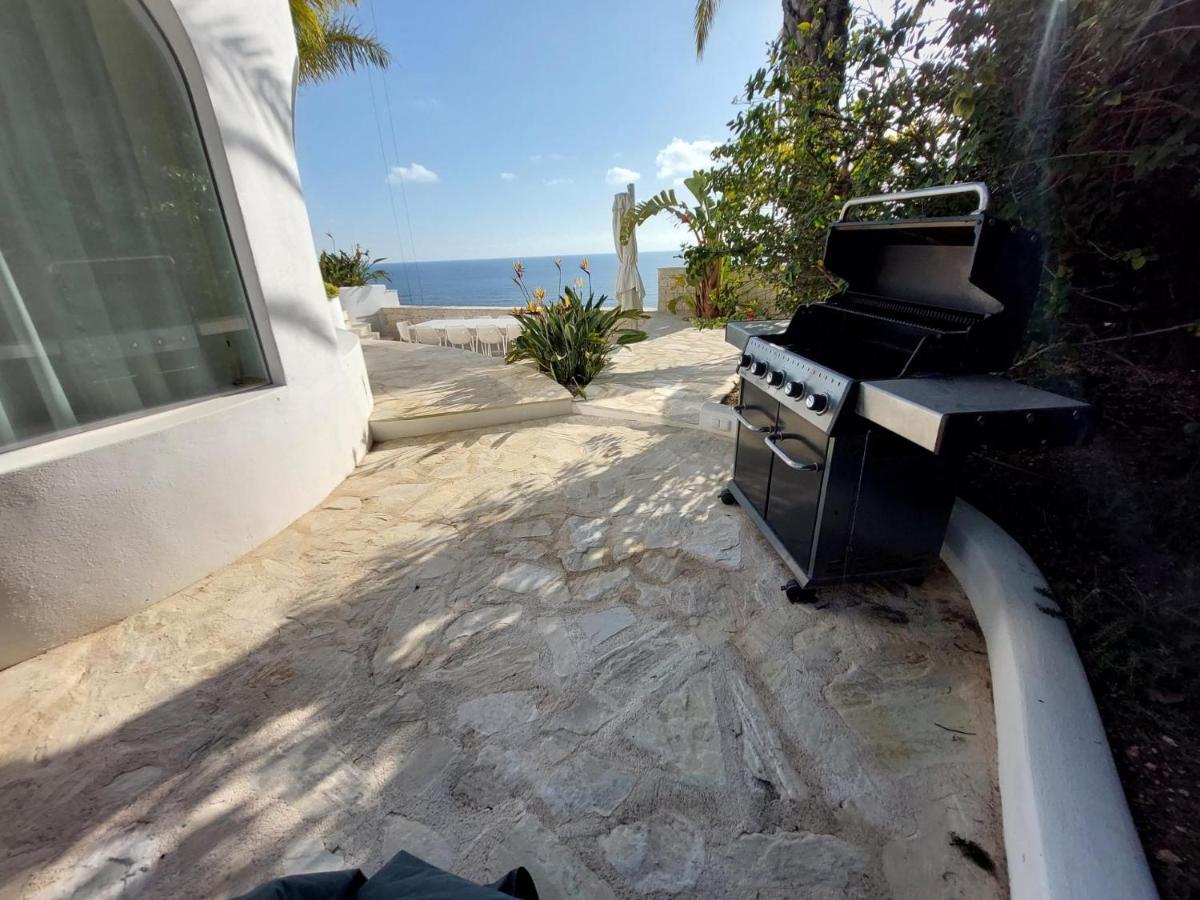 Vertigo- Managed By Almarina Villa *