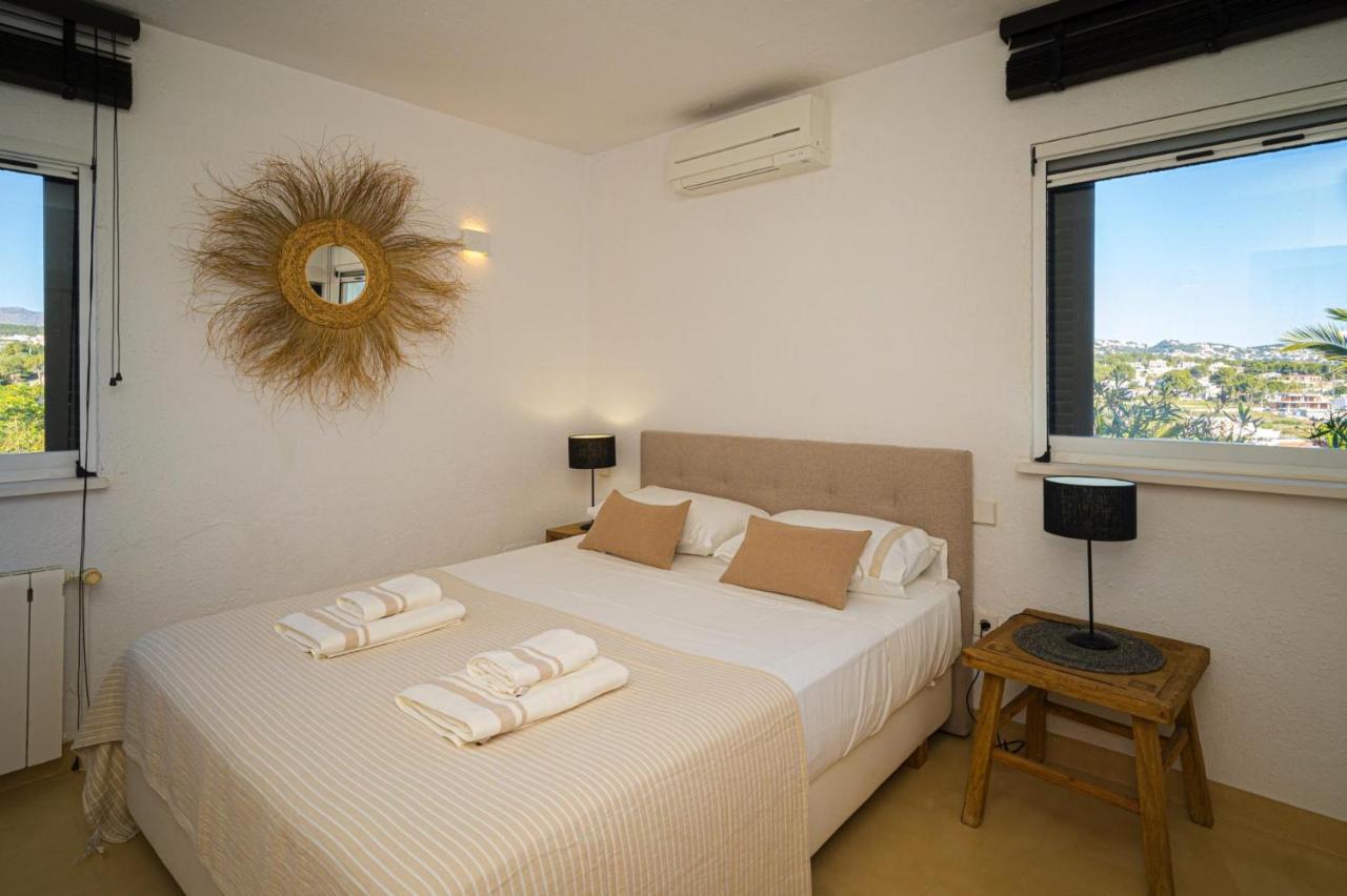 Vertigo- Managed By Almarina Villa