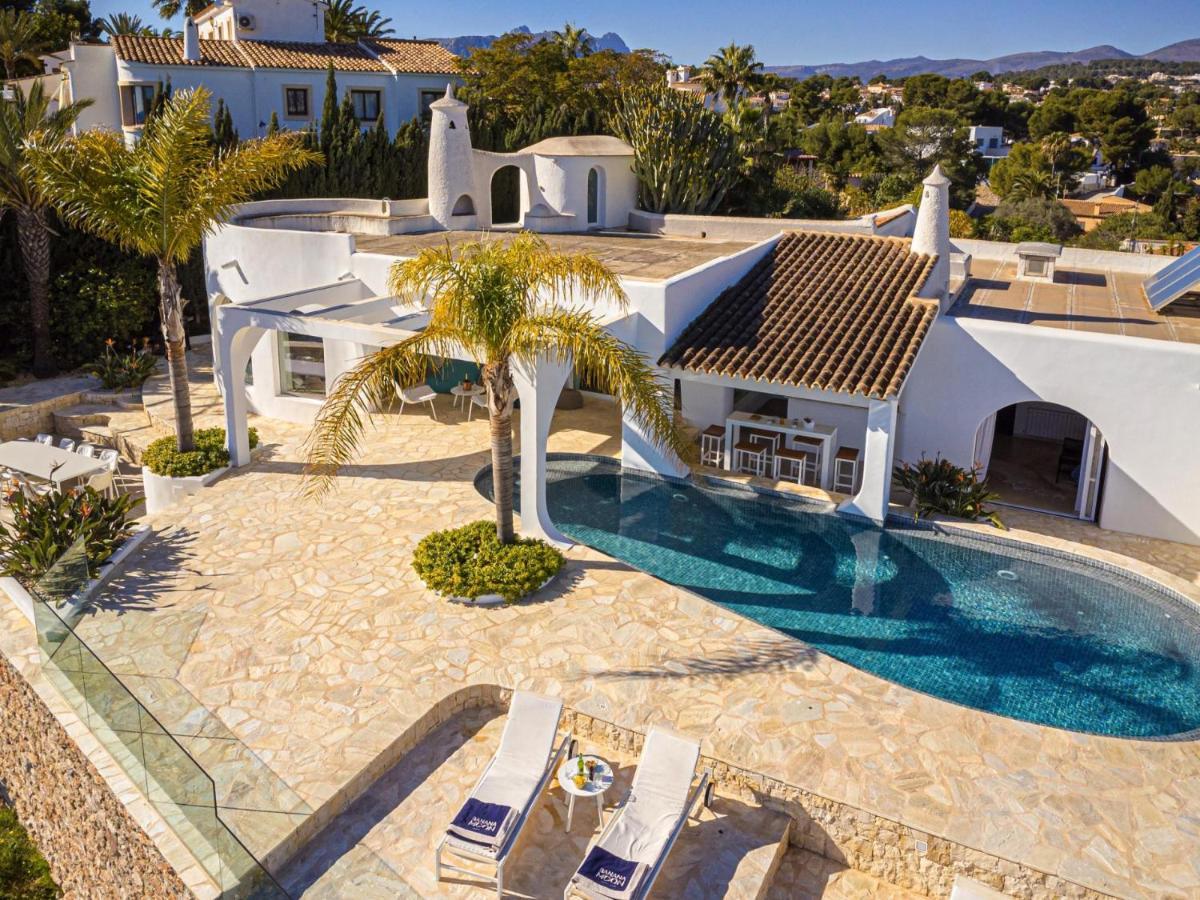 Vertigo- Managed By Almarina Villa