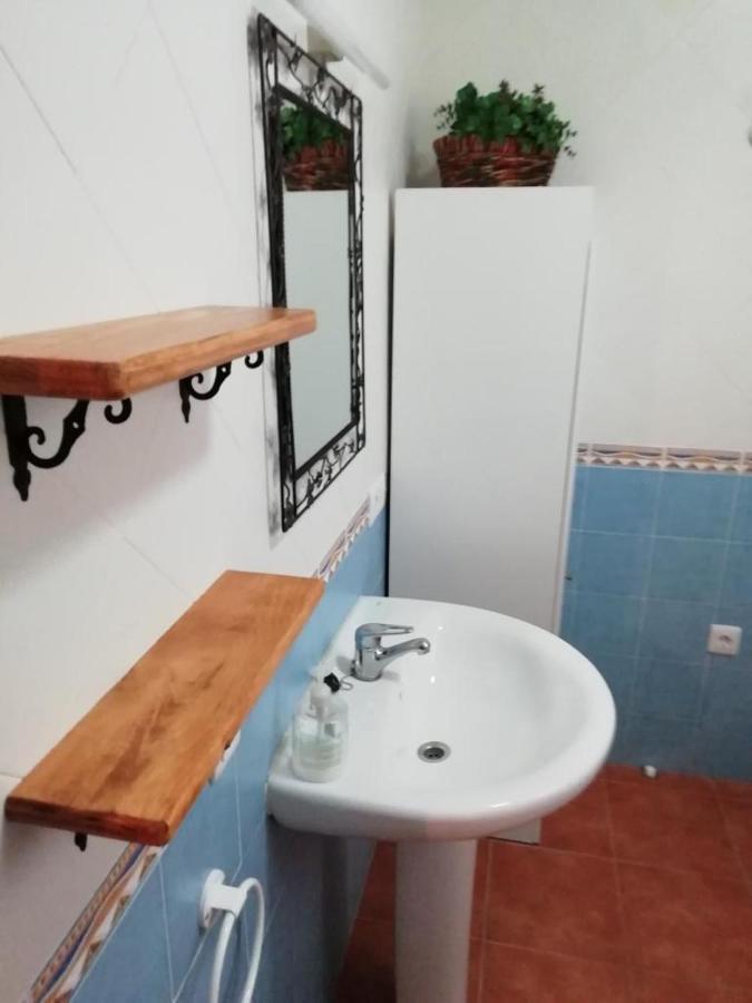 El Almendro De Fuentes Nuevas Holiday home Castril