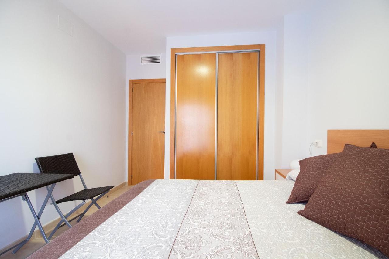 Global Properties, Acogedor Apartamento Con Terraza Y Piscina En Canet Apartment