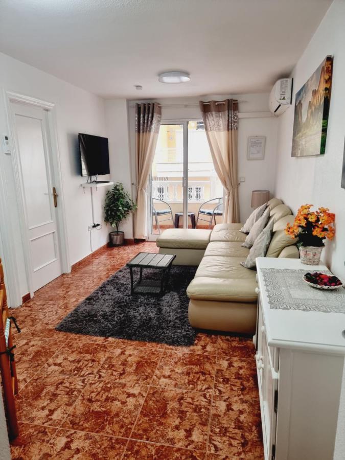 Lovely 2-bed In Near Beach Apartment