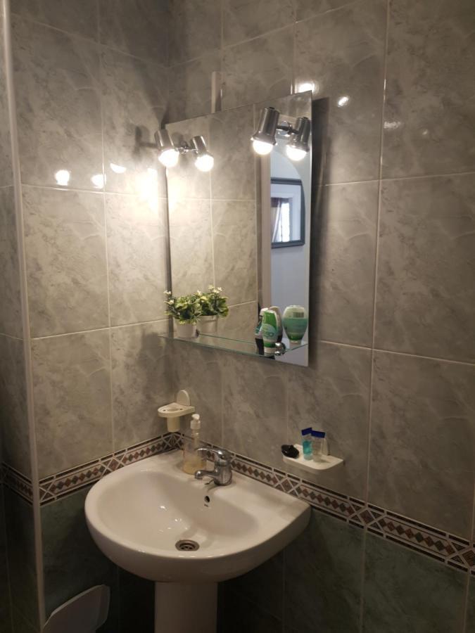 Lovely 2-bed In Near Beach Torrevieja