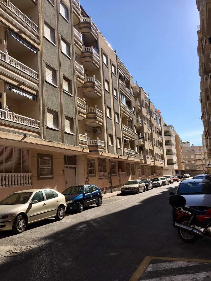 Lovely 2-bed In Near Beach Apartment