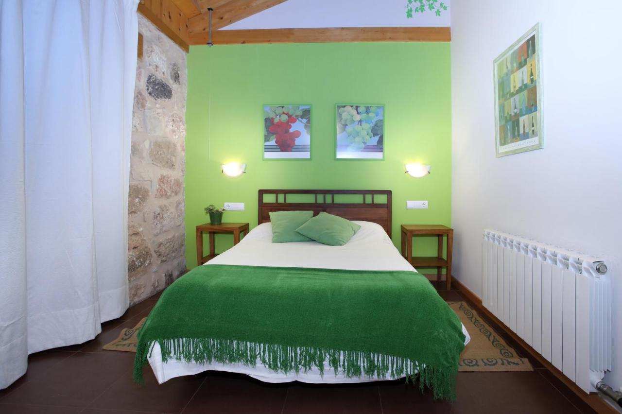 Farm stay El Lagar De La Navazuela *