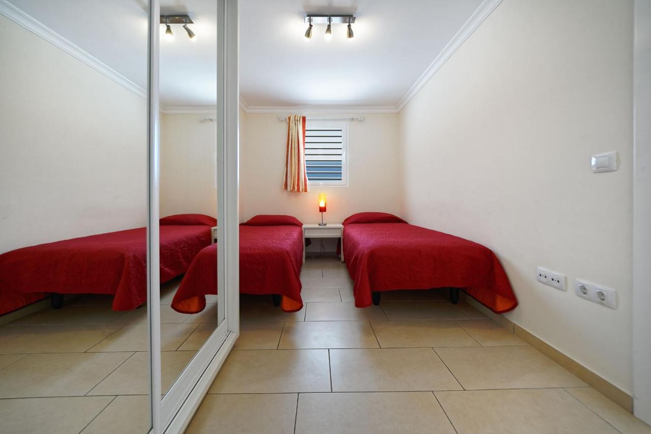 Hibiscus Apartment