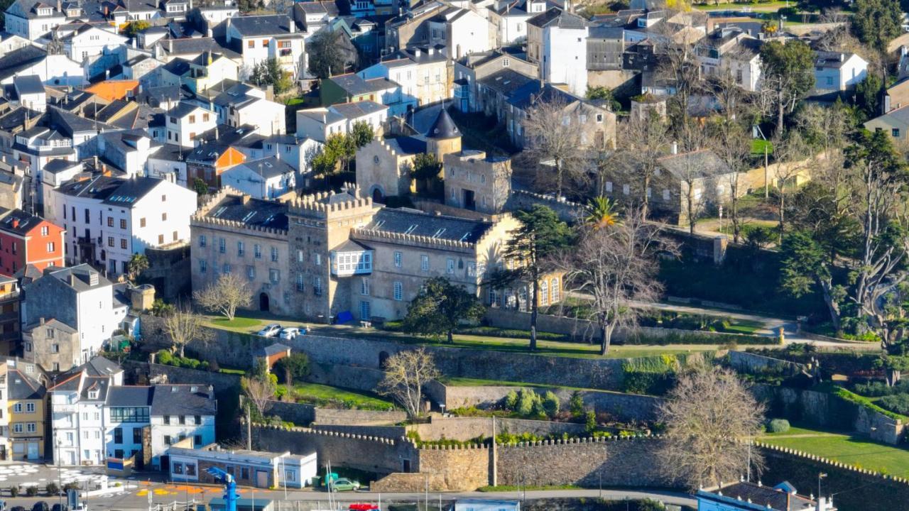 Casa Jovellanos De Casas Figueiras En Ria Eo-ribadeo * Castropol