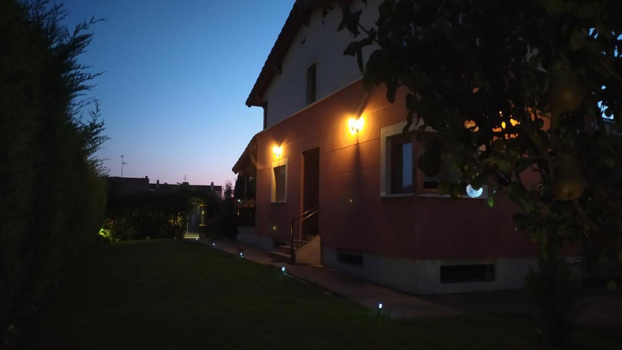 Cuarenta Y Ocho Luces Country house Burgos
