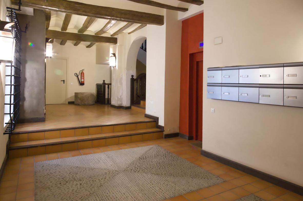 Palacio Descalzos Apartment *