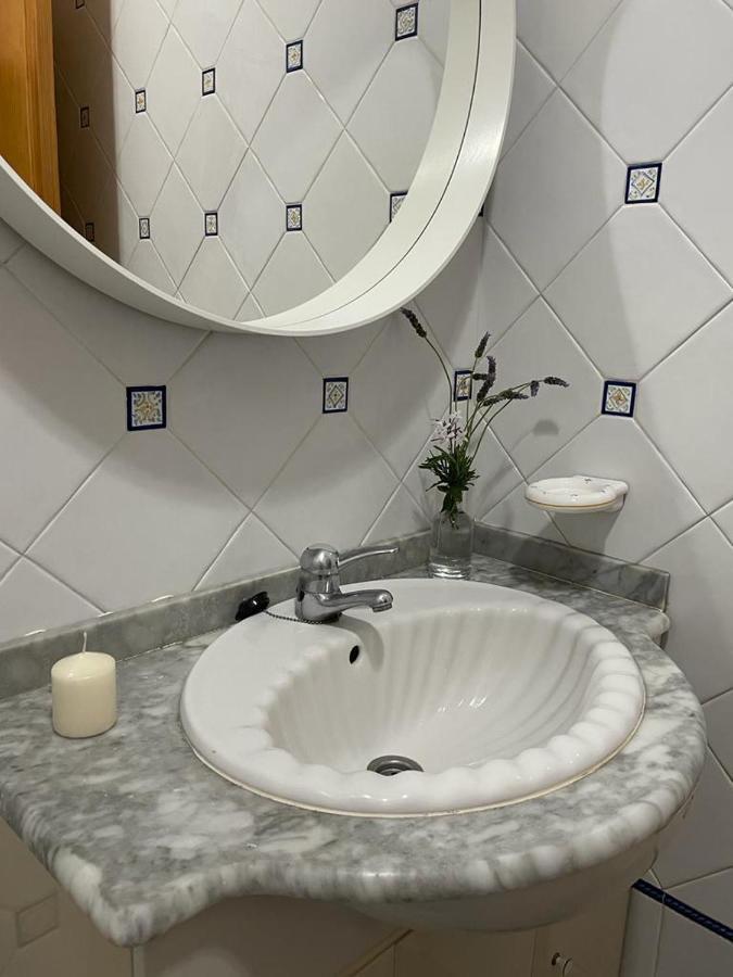 Primera Línea En Piscinas Naturales. Apartamento Barlovento
