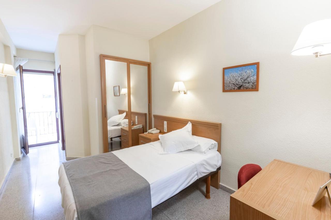Resort Balneario De - Becquer 3*