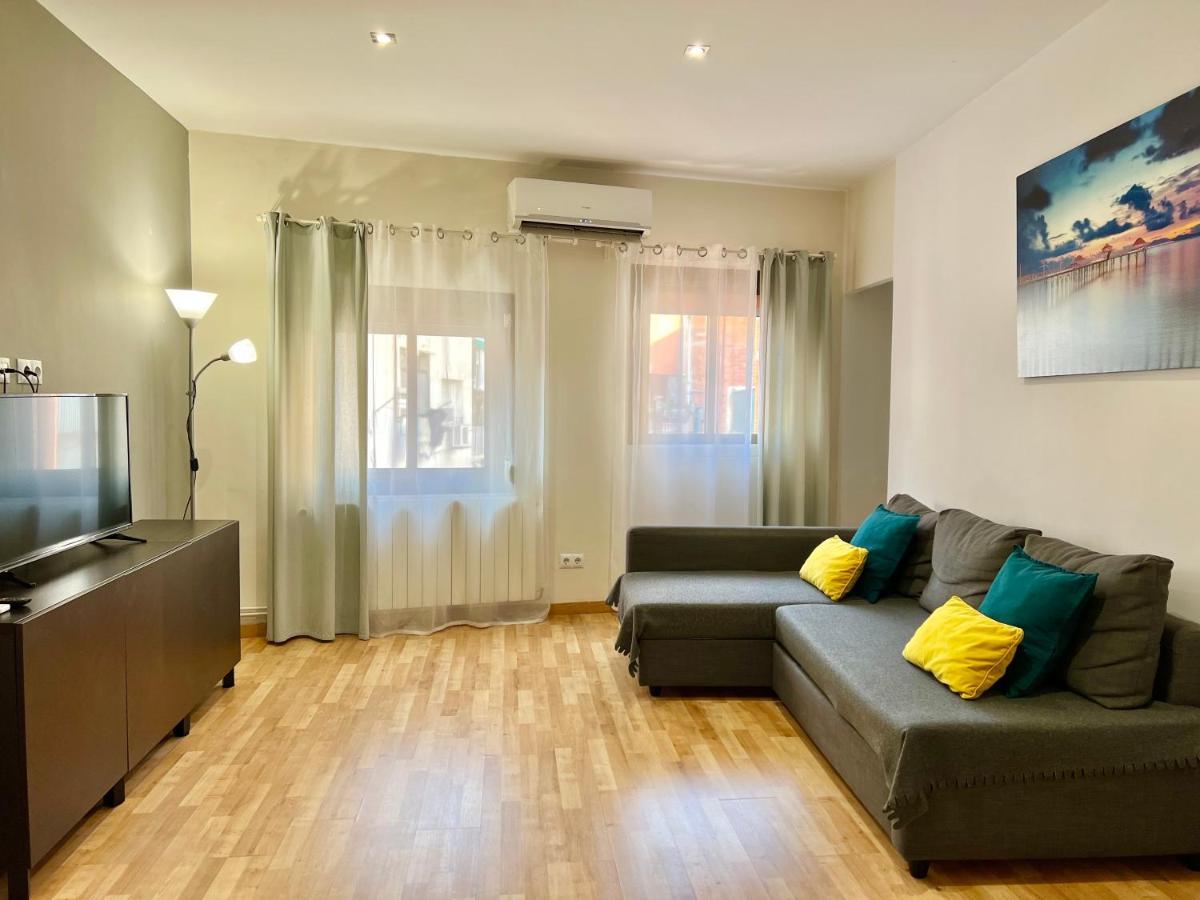 Comfortable Renovated Flat, Wifi! * Badalona