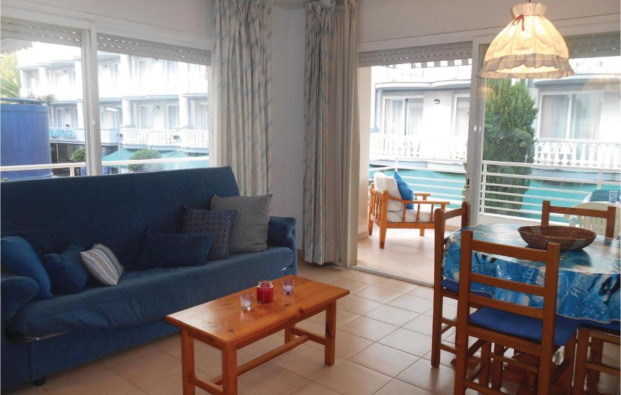 Apartamento 1 Bedroom Beautiful In *