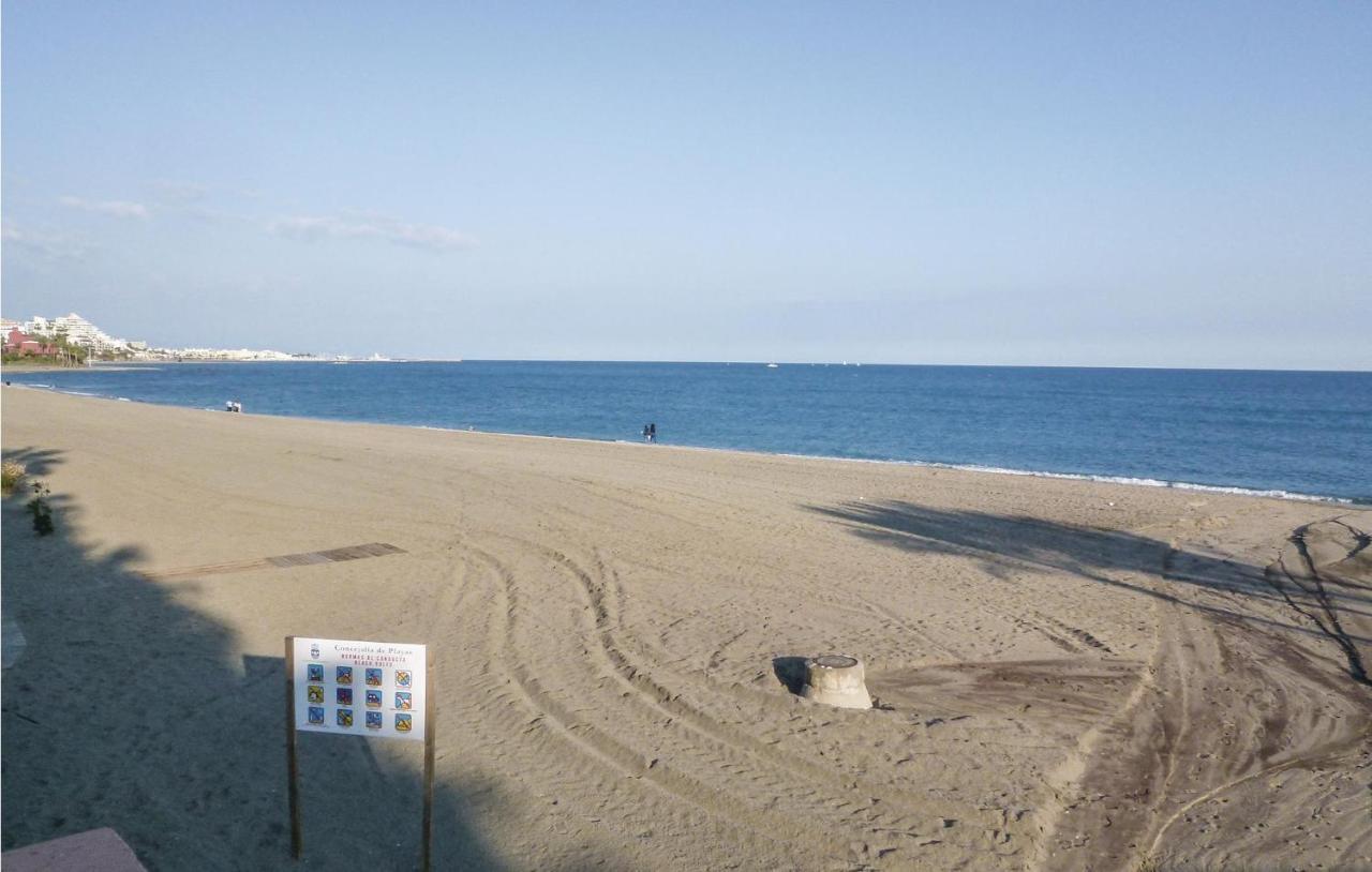 Apartamento In Benalmdena Costa With 1 Bedrooms, Wifi And Outdoor Swimming Pool Benalmádena