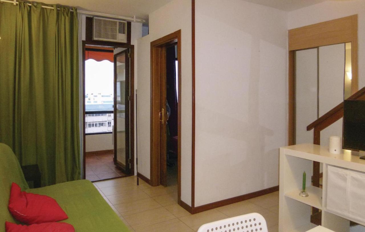 Apartamento In Benalmdena Costa With 1 Bedrooms, Wifi And Outdoor Swimming Pool