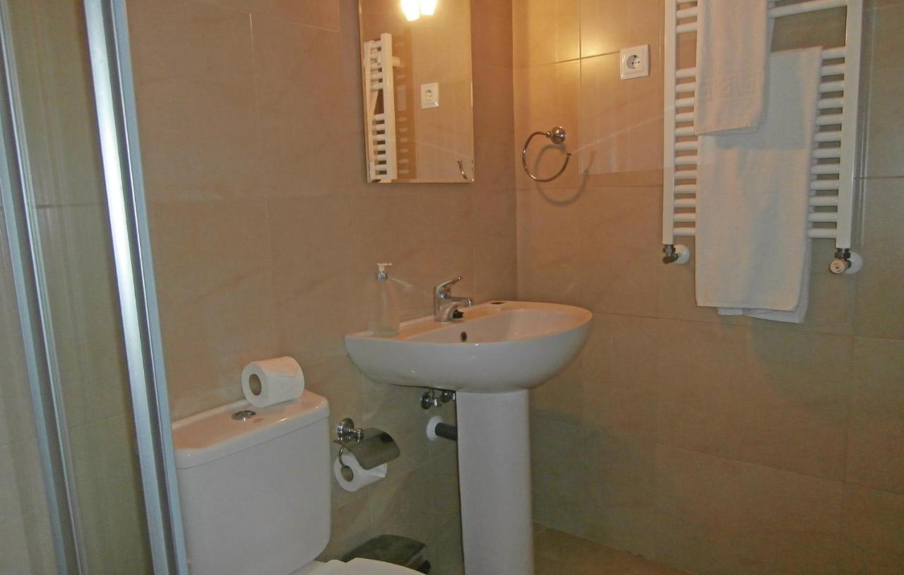 Pet Friendly In Roldn With Kitchen * Roldán