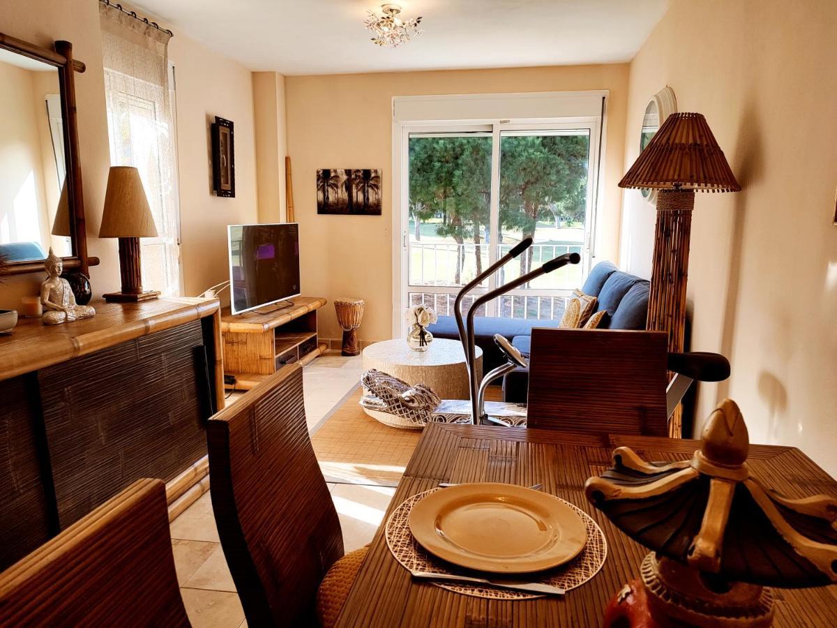Indo Loma Sancti Petri Apartamento *