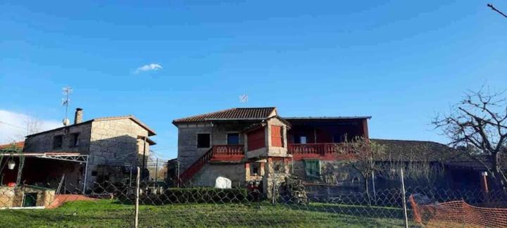 Entero Con Piscina Y Jardin. Сasa de vacaciones