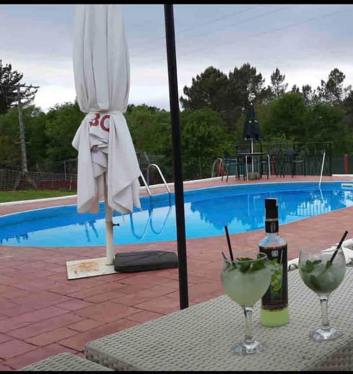 Entero Con Piscina Y Jardin. Сasa de vacaciones Ourense
