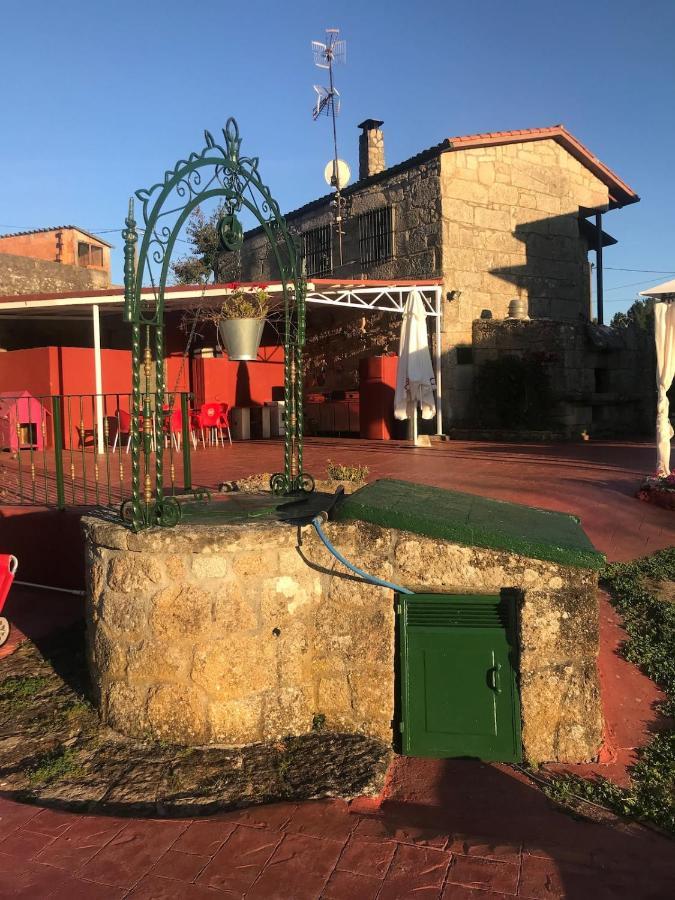 Entero Con Piscina Y Jardin. Сasa de vacaciones Ourense