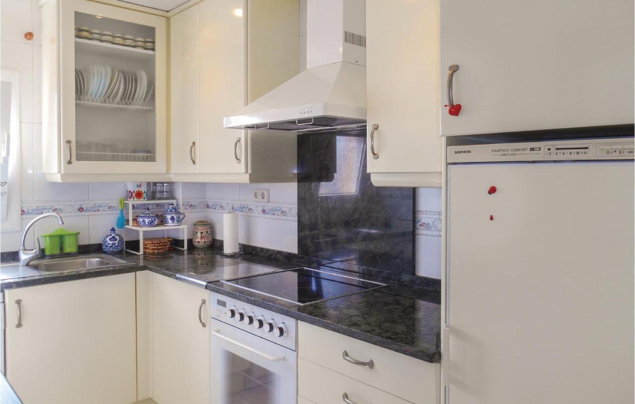 Stunning In With Kitchen Apartment *