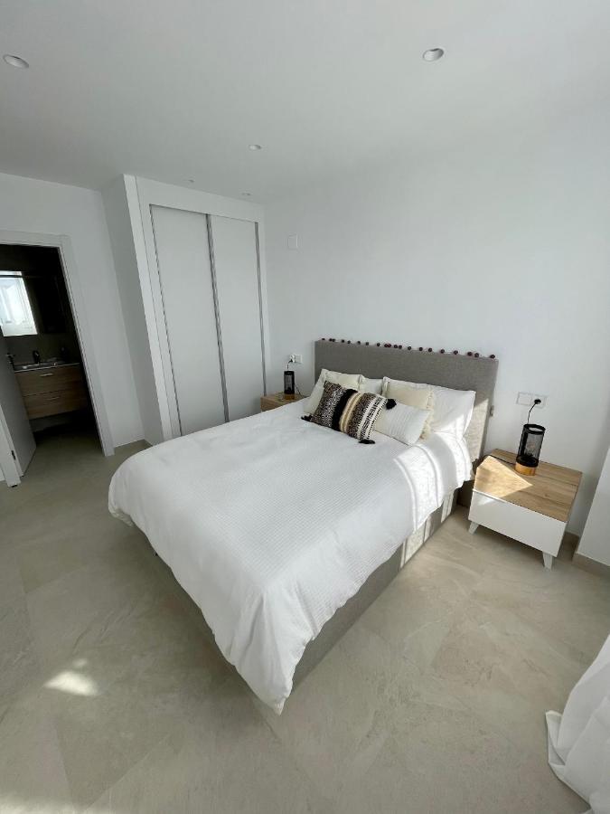 Nuevo Junto Al Mar Con Plaza De Garaje!! Perfecto Familias *
