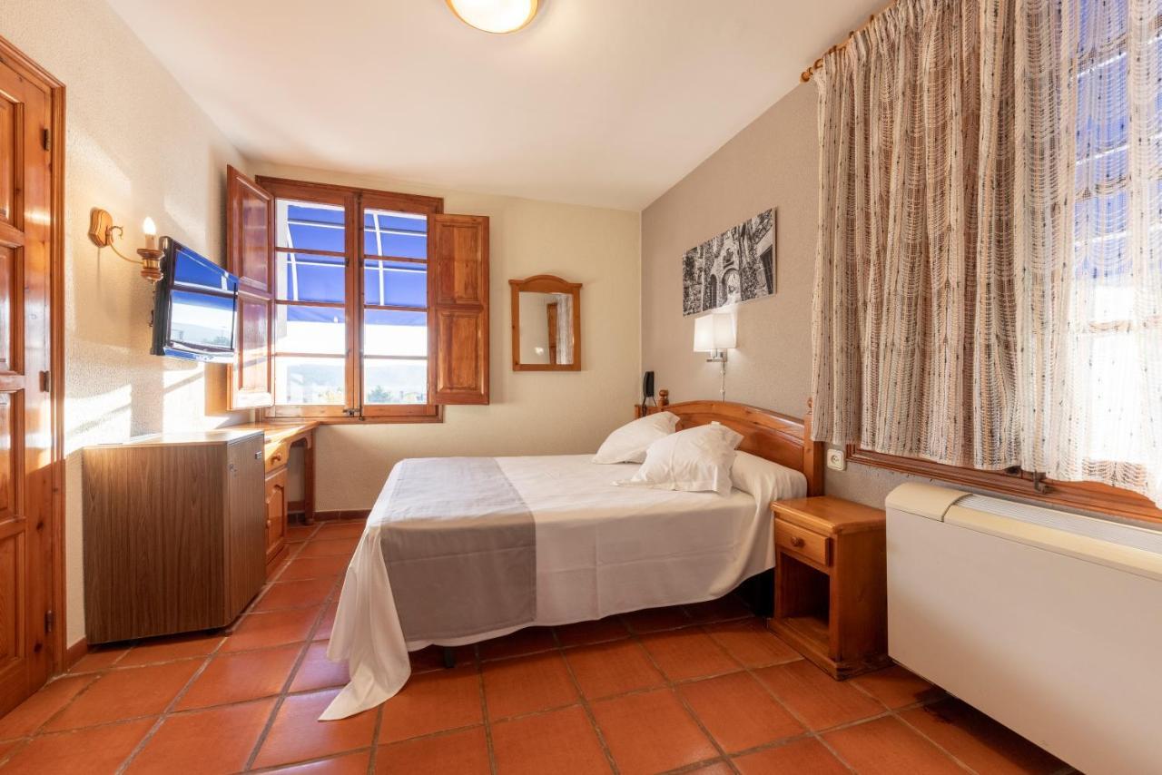 Mas Torrellas Hotel 4*