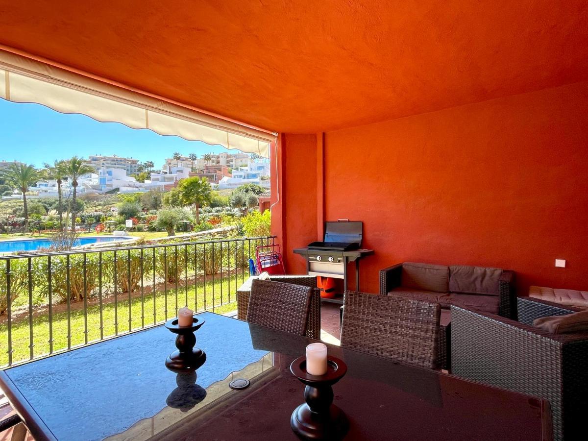 Pool View Golf Family Ground Floor Terrace With Barbecue In Costa