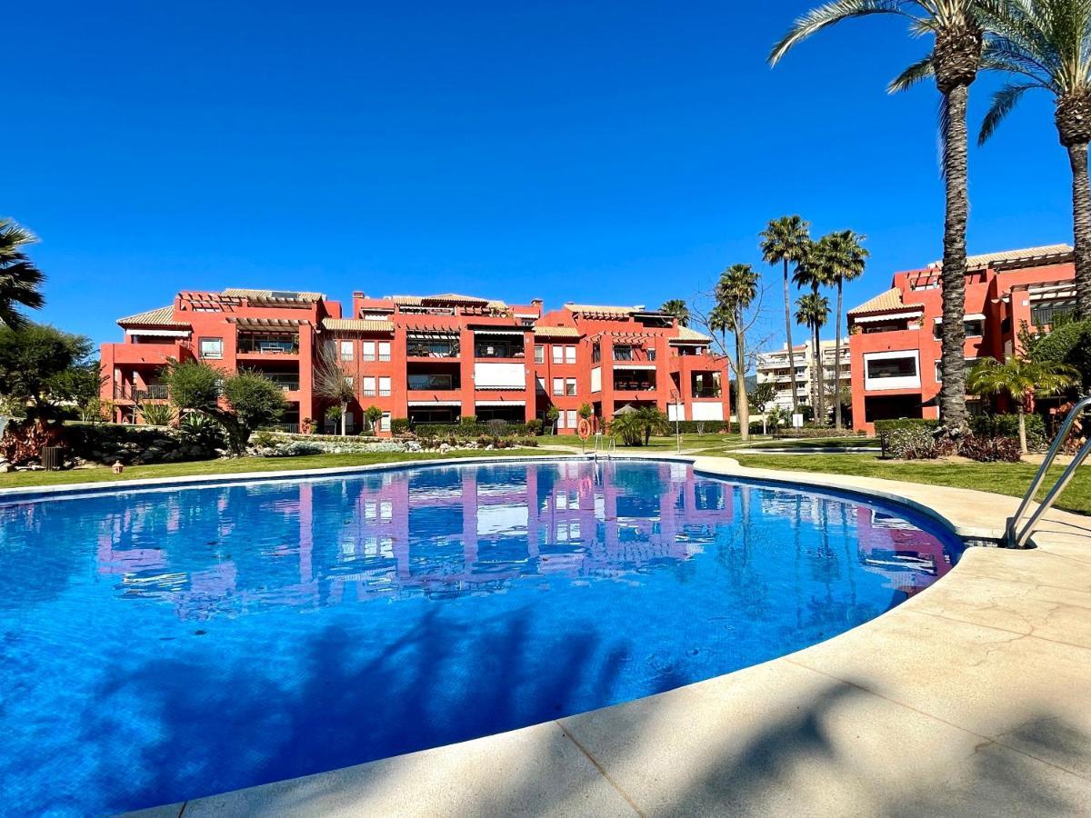 Pool View Golf Family Ground Floor Terrace With Barbecue In Costa