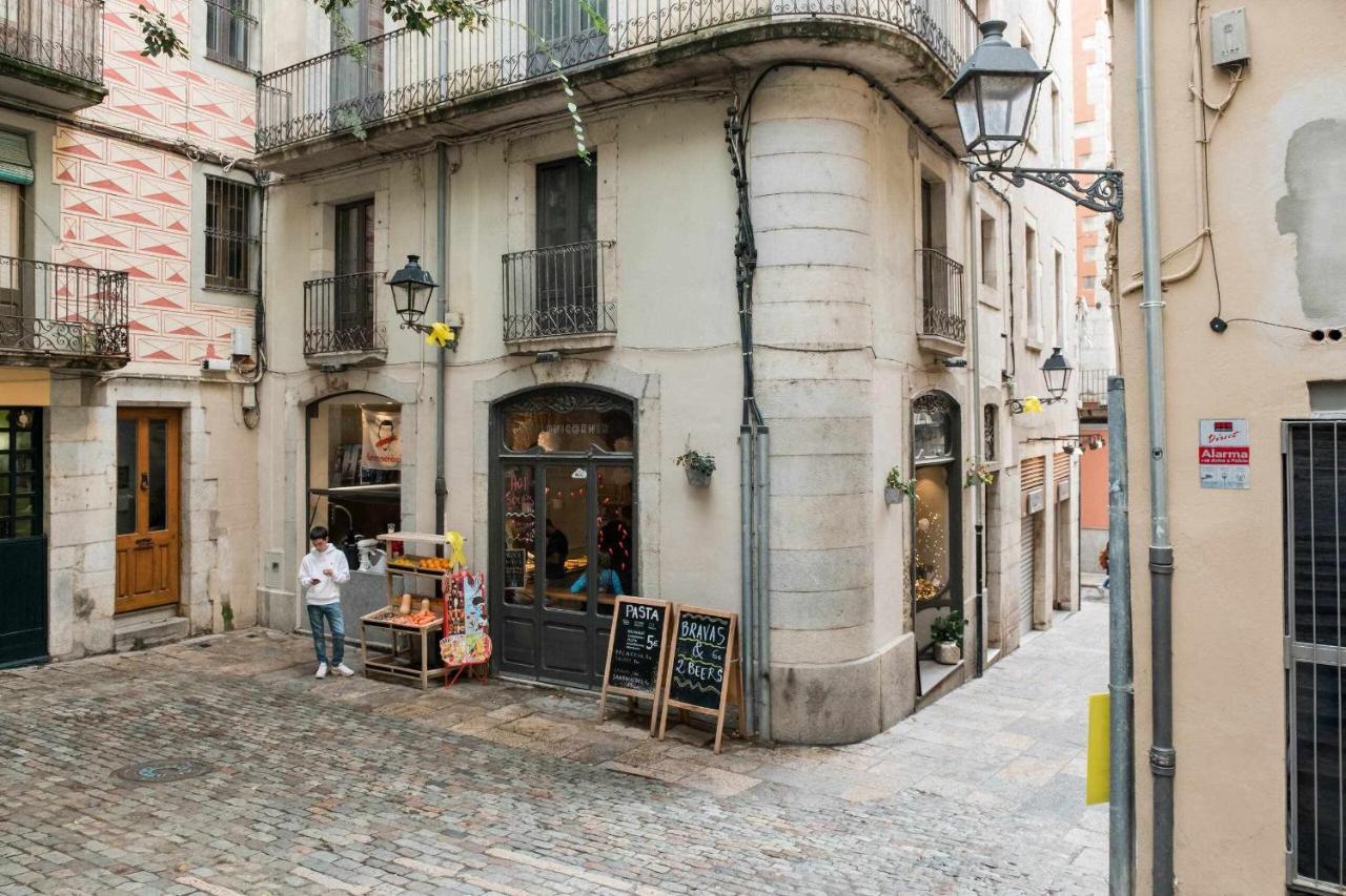 Revitalized In Historical Building Apartamento