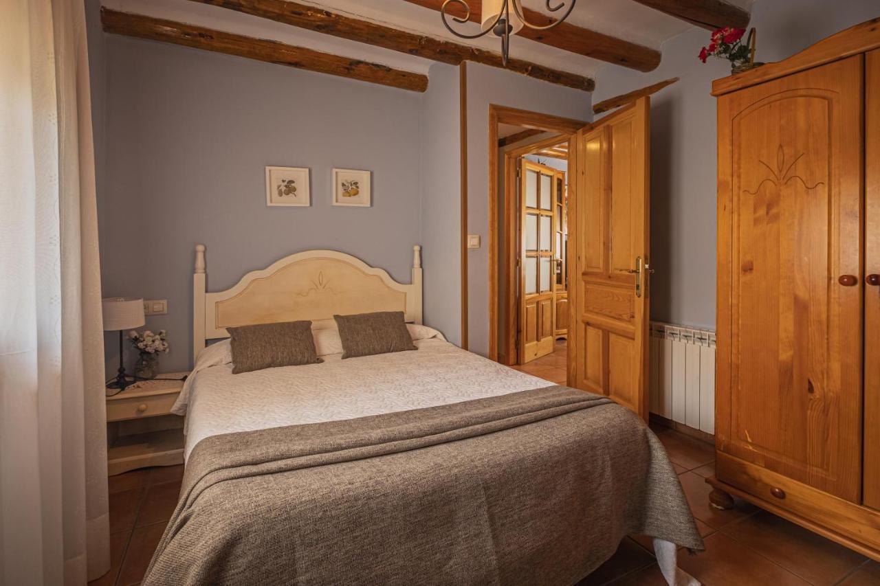 Casas Santos Y Tolta Country house *