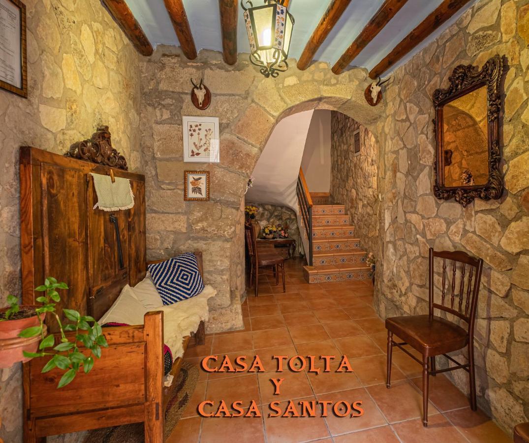 Casas Santos Y Tolta *