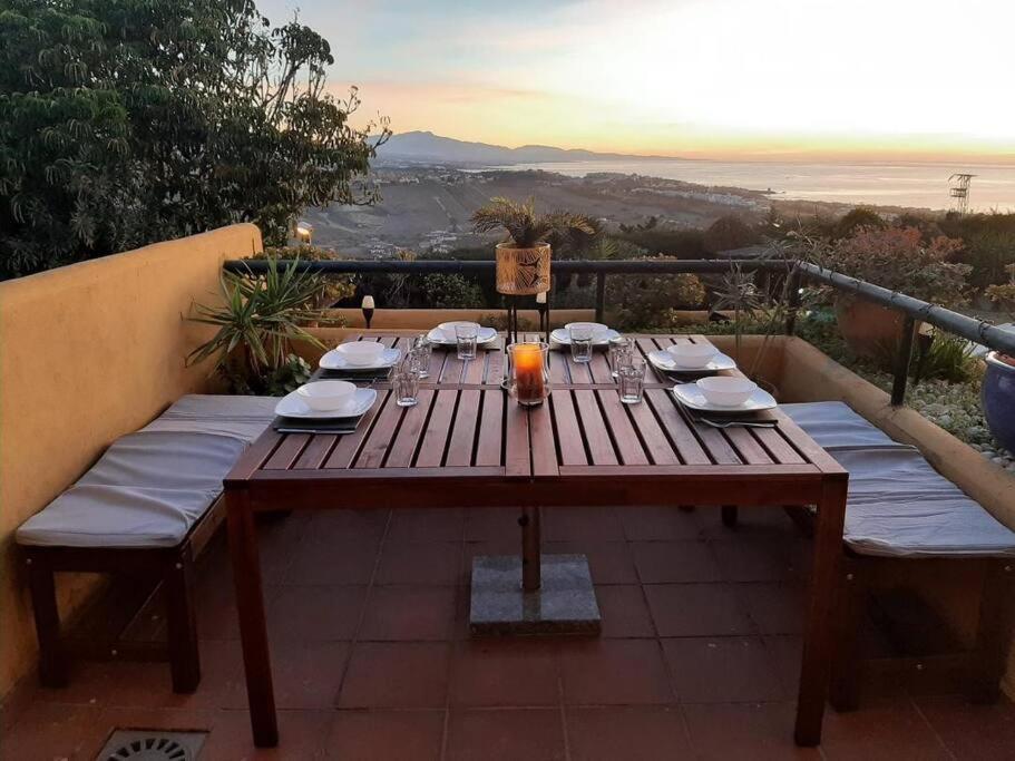 3 Bedroom With Amazing Views & Outdoor Spaces