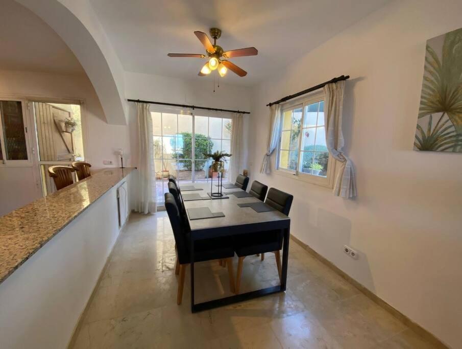 Holiday home 3 Bedroom With Amazing Views & Outdoor Spaces Manilva
