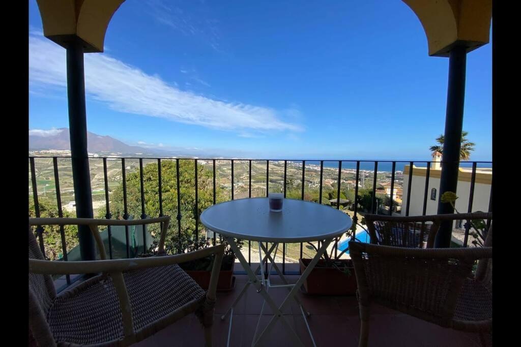 3 Bedroom With Amazing Views & Outdoor Spaces Holiday home
