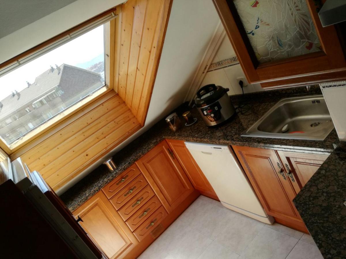 Apartamento Atico Bajo Cubierta Y Garaje. Registro Nº Vut829as