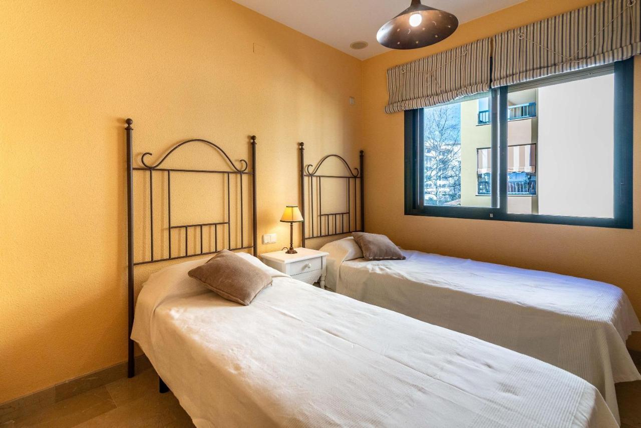 Spacious In Apartment Marbella