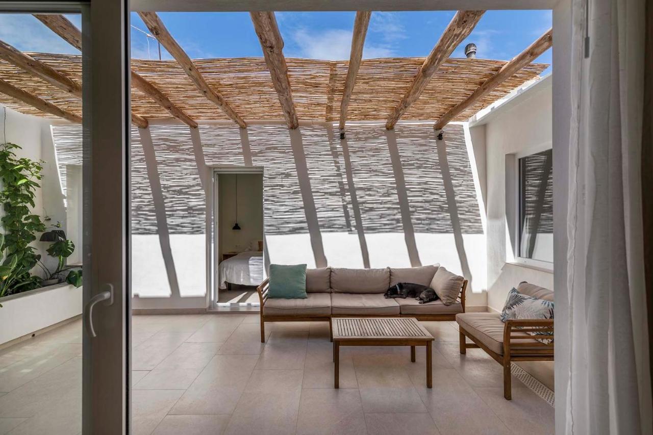 Agradable Casa Con Patio Interior. *