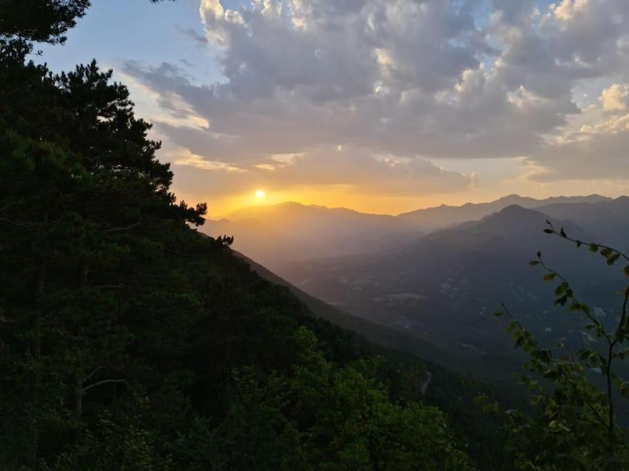 Precioso En El Pirineo Catalán Apartamento