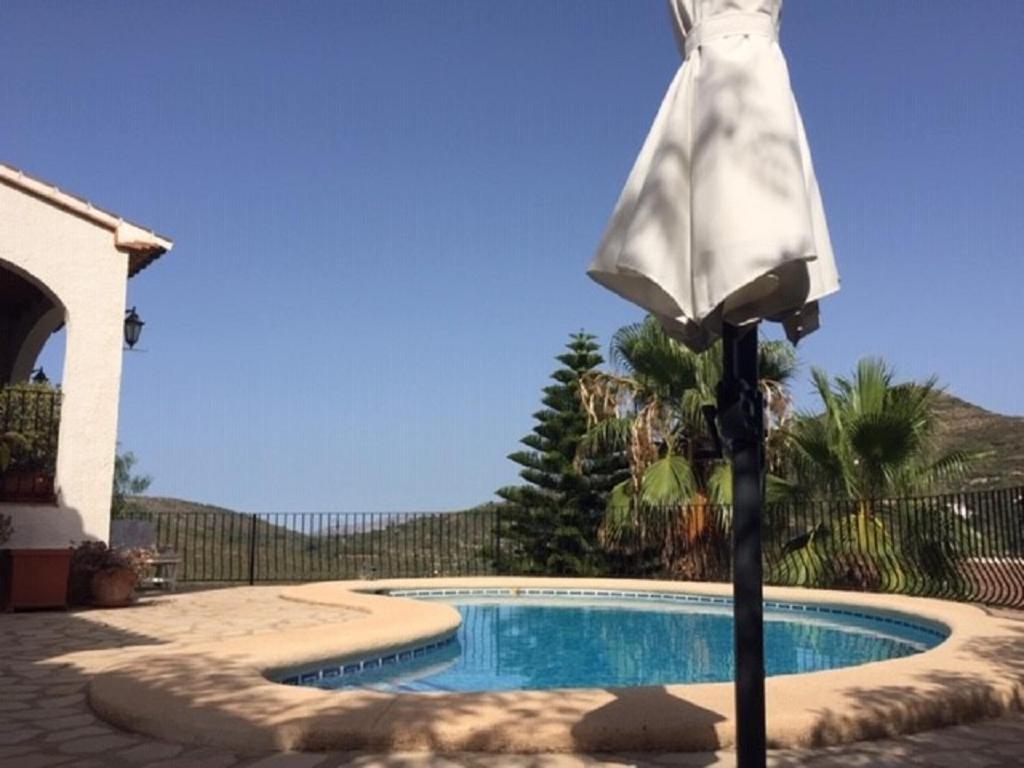One Bed Overlooking Jalon Valley, Costa Blanca * Alcalalí