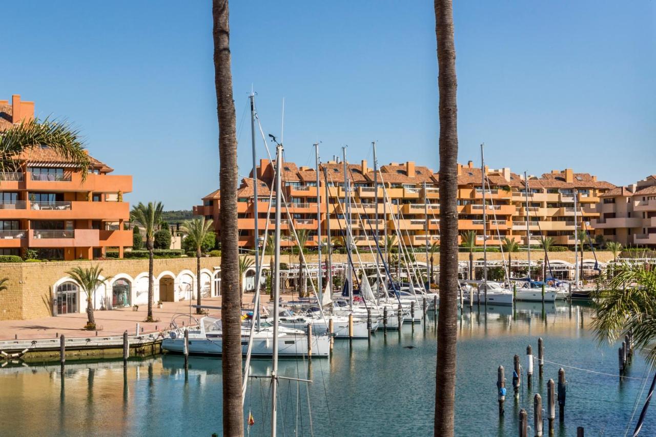 First Line Penthouse In Puerto With Seaviews *