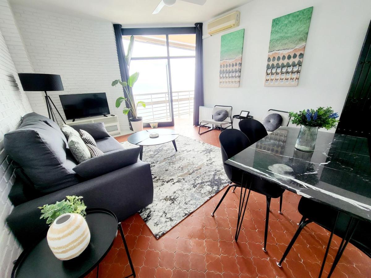 Torre De La Roca Actual Apartment *