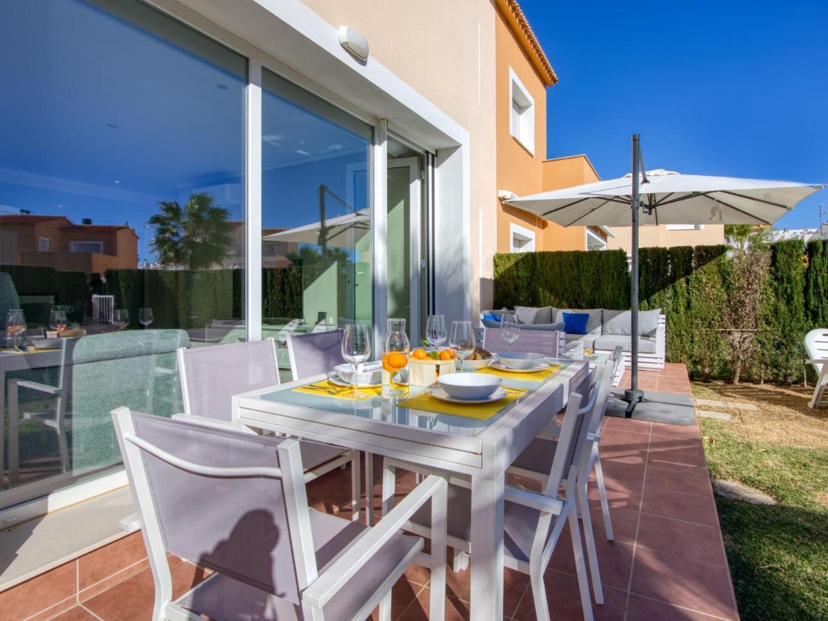 Malibu By Interhome * Oliva