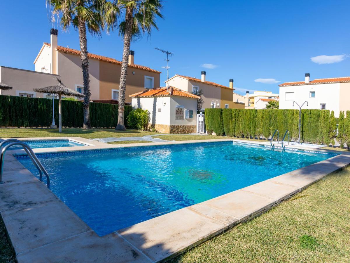 Сasa de vacaciones Malibu By Interhome Oliva