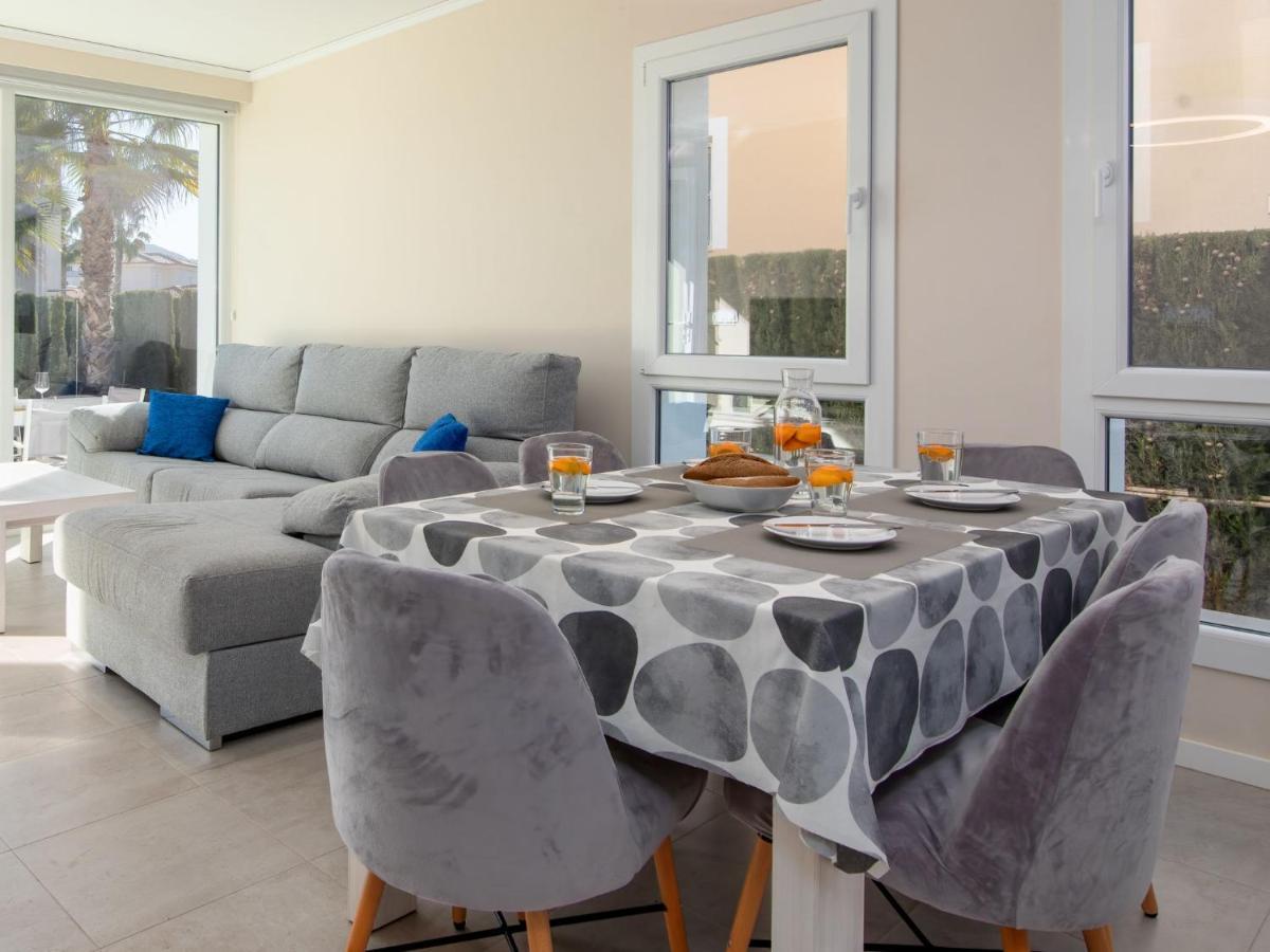 Malibu By Interhome * Oliva